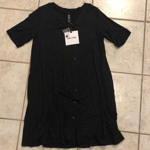 Agnes & Dora. Limitless button tunic. XS. Black.
